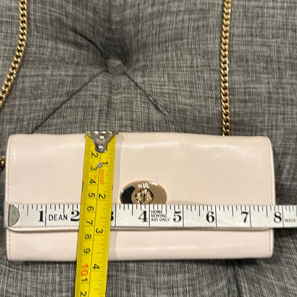 Coach Bag Cream Leather Wallet Gold Chain Crossbody - Picture 17 of 17
